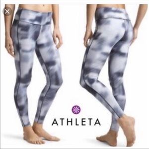 Athleta Alpine Chaturanga leggings